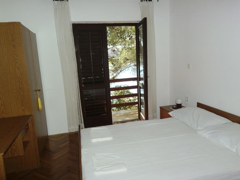 Apartments Kreso 5 Meters From The Beach With See View Shadow And Parking Place Stara Novalja Rom bilde