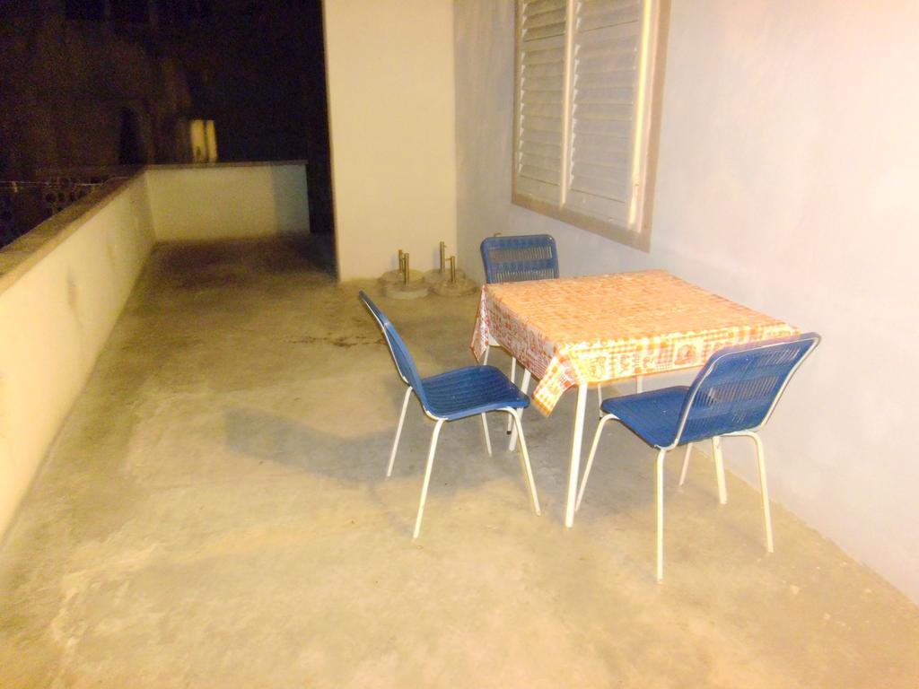 Apartments Kreso 5 Meters From The Beach With See View Shadow And Parking Place Stara Novalja Rom bilde