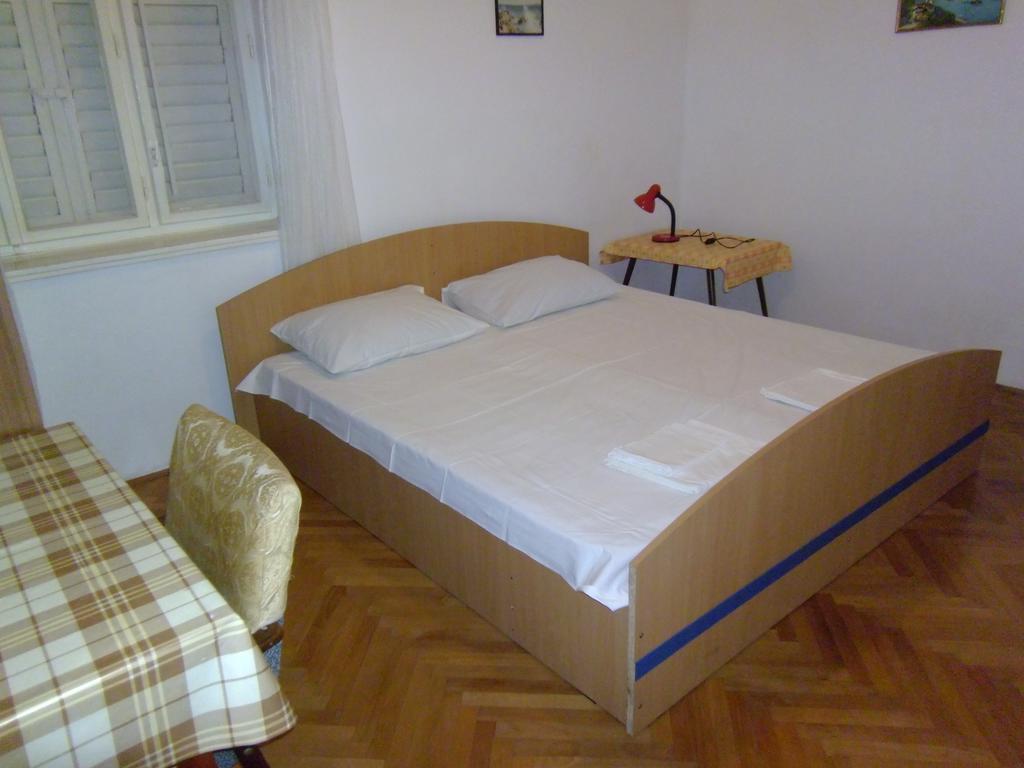 Apartments Kreso 5 Meters From The Beach With See View Shadow And Parking Place Stara Novalja Rom bilde