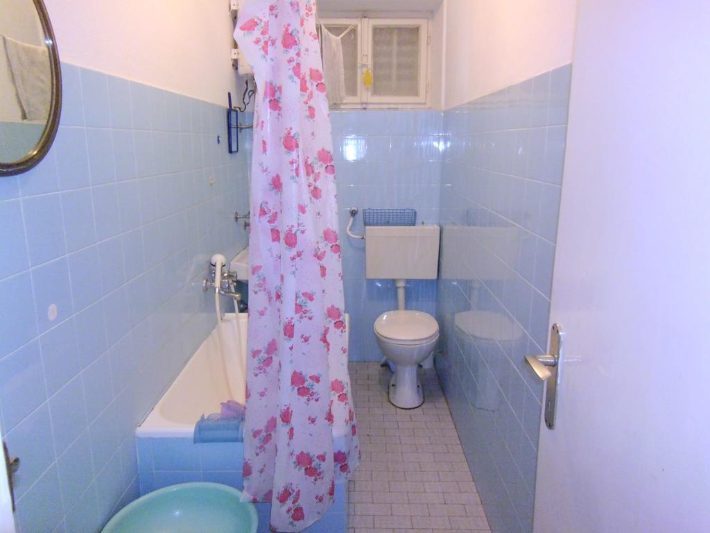 Apartments Kreso 5 Meters From The Beach With See View Shadow And Parking Place Stara Novalja Rom bilde